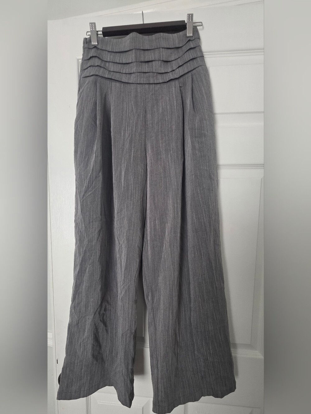 NWOT HALARA High-Waist Wide Leg Pants in Gray Sz S